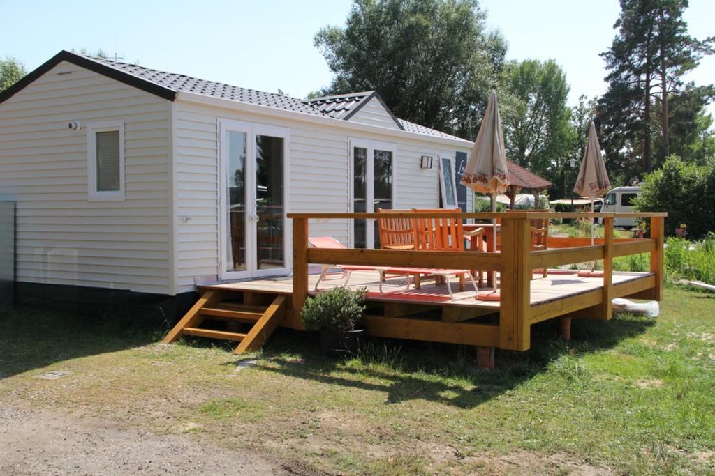 See-Campingpark Neubaeuer See Hotel Ruang foto