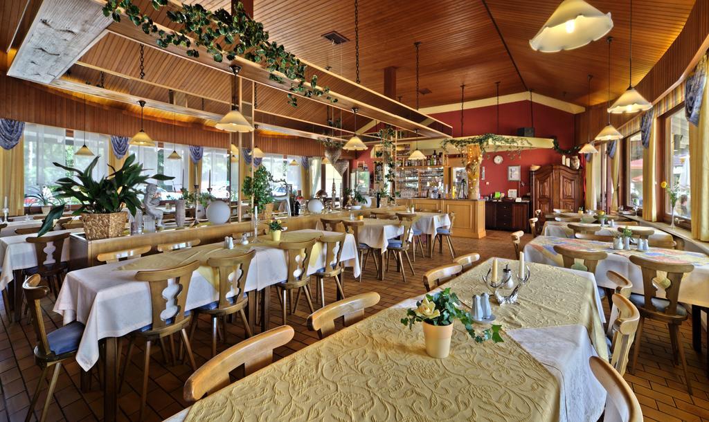 See-Campingpark Neubaeuer See Hotel Bagian luar foto